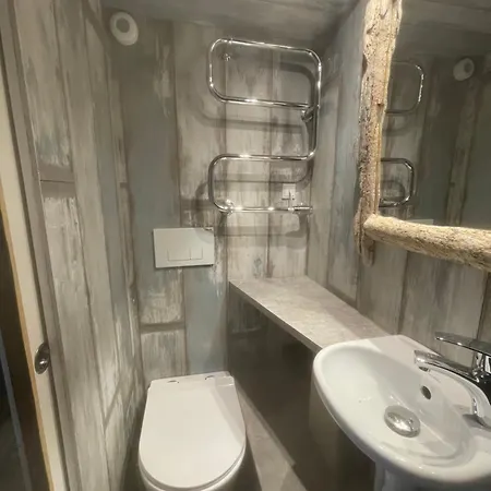 Lille Degnboel Tiny House Farm stay